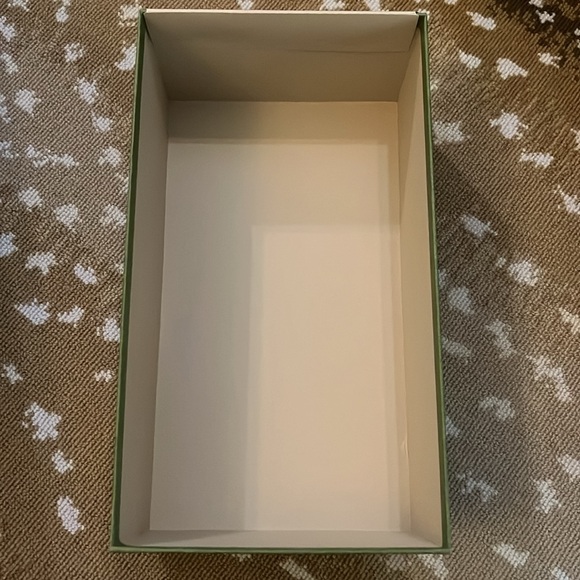 Gucci shoe box. Authentic. Green - Picture 2 of 3